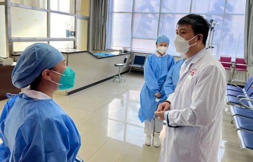 紧绷安全弦、筑牢安全线，长春市中医院扎实推进节前安全检查工作